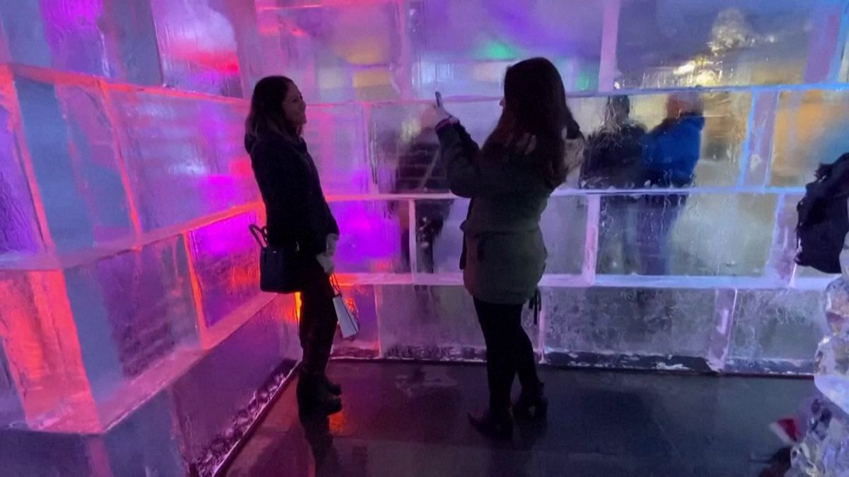بازدید از بنای یخی در وسط شهر واشنگتن 