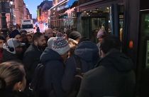 Dia de greve e coletes amarelos em França