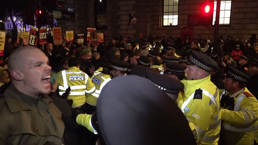 Manifestation contre les résultats des législatives britanniques