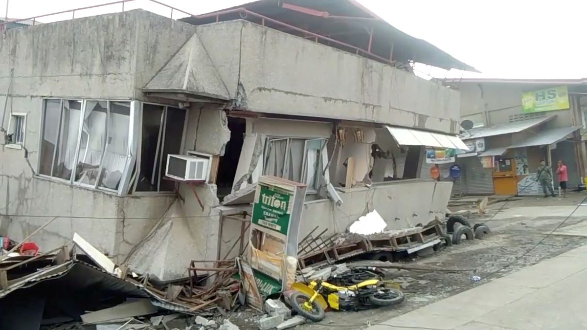 زلزال بقوة 6,8 درجات يضرب جنوب الفلبين