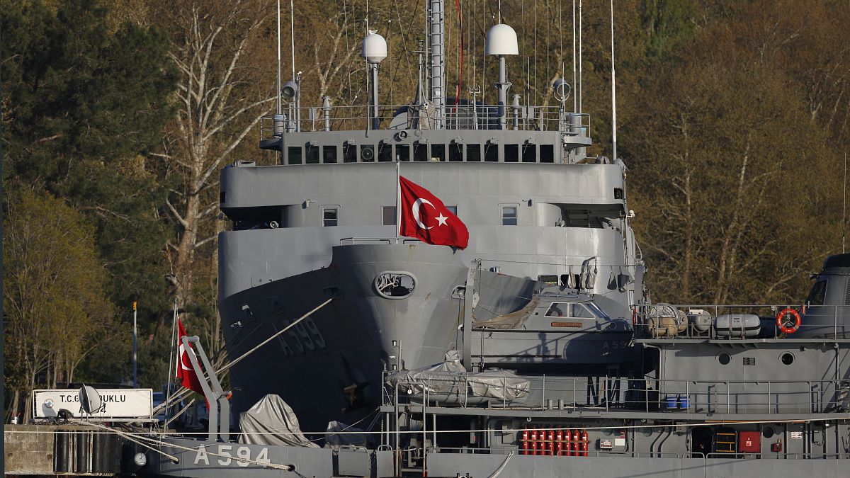 تقرير: البحرية التركية تعترض سفينة أبحاث إسرائيلية في مياه المتوسط قرب قبرص 