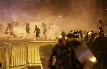 Lübnan'ın başkenti Beyrut'ta hükümet karşıtı göstericiler polisle çatıştı. Olaylarda 130'dan fazla kişi yaralandı