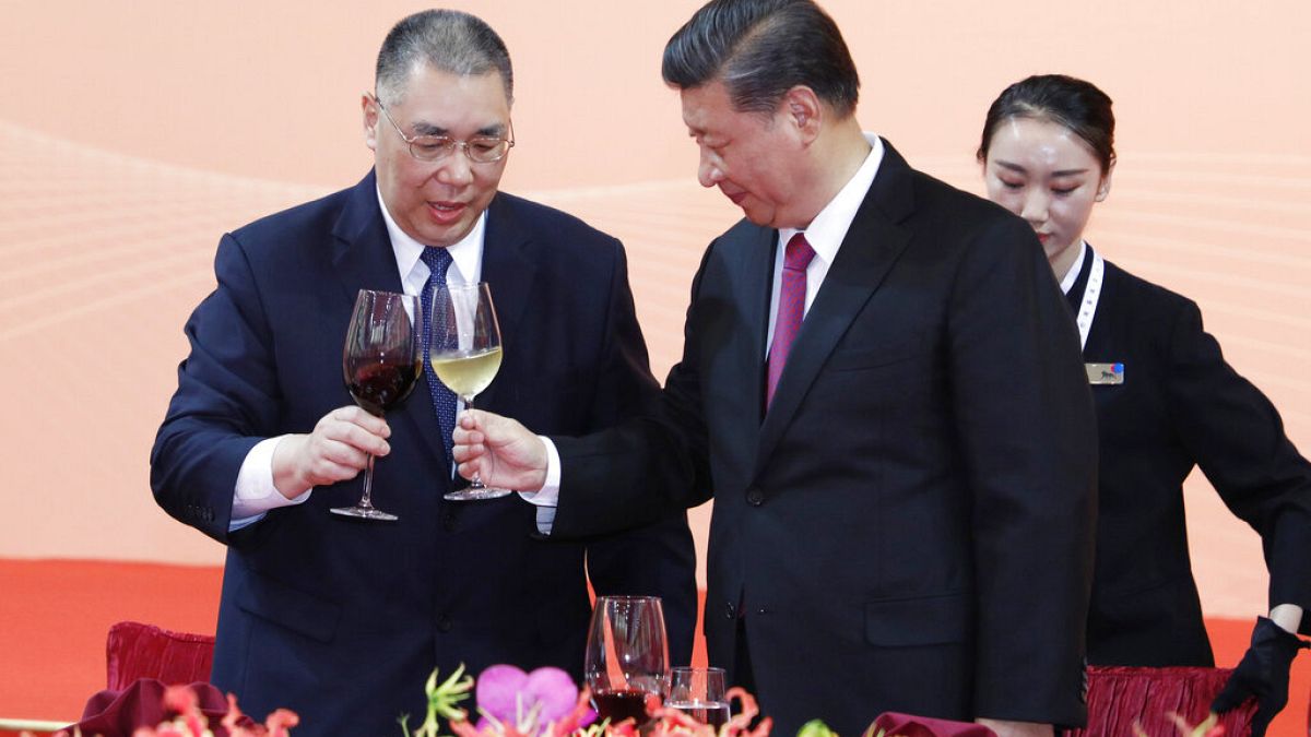 O presidente chinês brinda ao "regresso" de Macau
