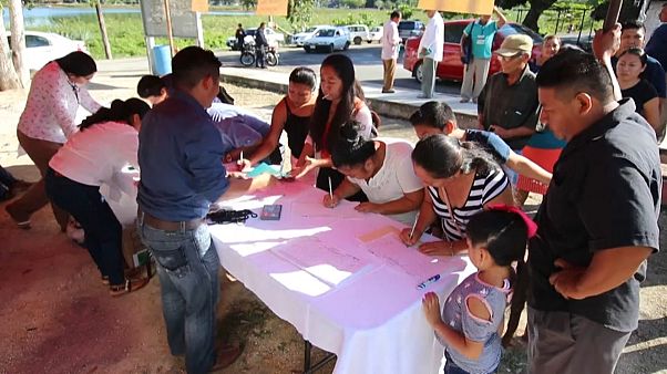 Los indígenas mexicanos votan a favor del Tren Maya de López Obrador Los indígenas mexicanos votan a favor del Tren Maya de López Obrador