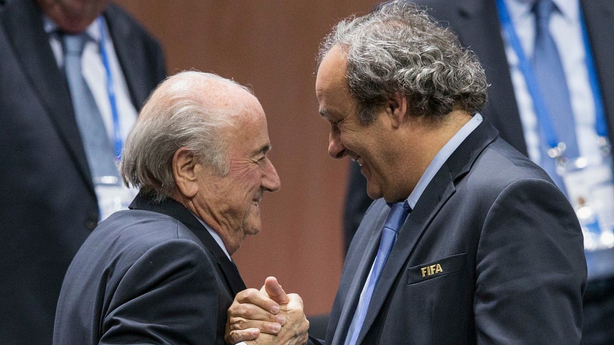 2015'te Sepp Blatter, Michel Platini'nin desteğiyle tekrar FIFA Başkanı seçildi