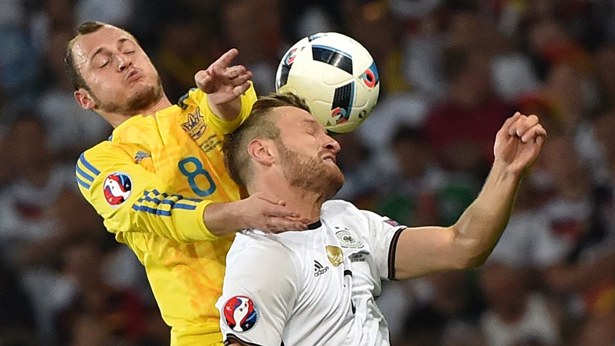 Interviene l'Ucraina: gli insulti "nazisti" al calciatore Zozulya diventano un caso diplomatico