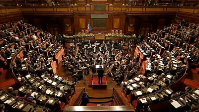 Ricardo Muti dirigiu uma orquestra diante do Presidente Sergio Matarella