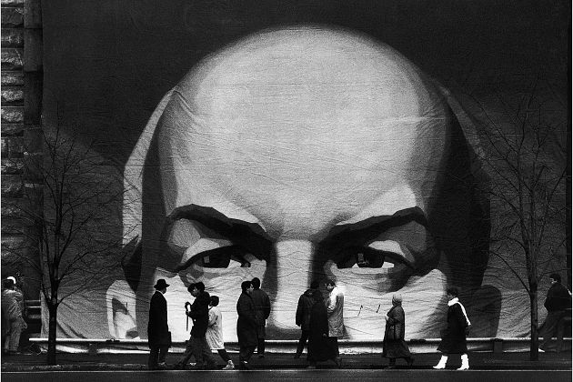 "Euforia?": Exposição em, Budapeste, de fotos da mudança do regime