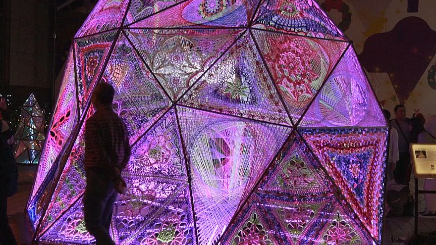 Light show brings festive cheer to New Taipei City