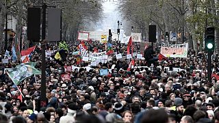 Une partie du cortège de la manifestation à Paris, le 17 décembre 2019