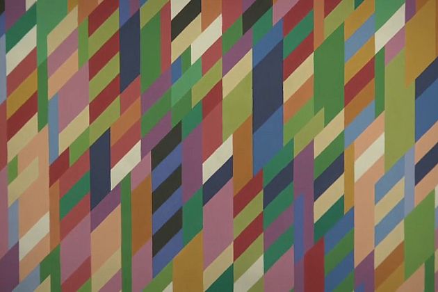Efeitos ópticos de Bridget Riley em exposição em Londres