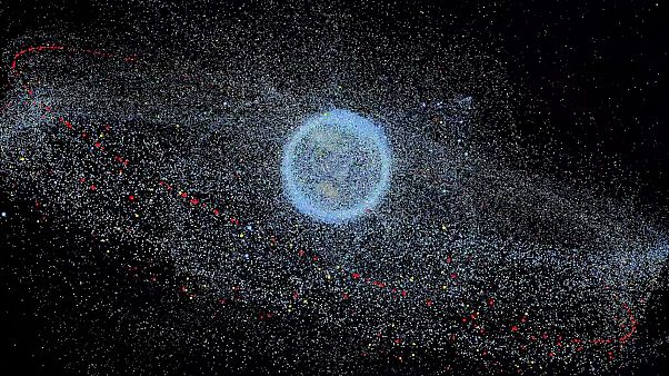 Basura espacial: "Nos encaminamos al desastre" según el responsable de la Agencia Espacial Europea Basura espacial: "Nos encaminamos al desastre" según el responsable de la Agencia Espacial Europea