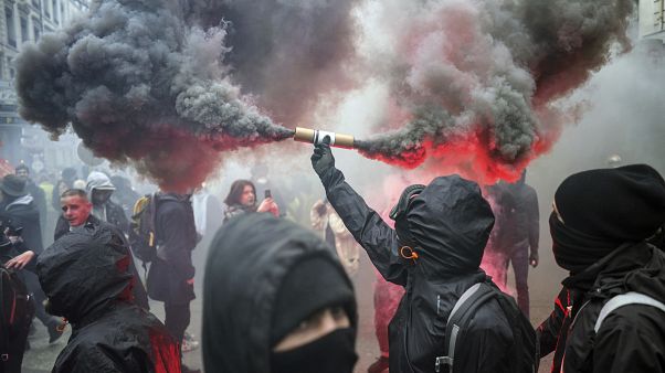 Οι ομάδες που έγιναν πλήθος - Κοινό μέτωπο κατά της συνταξιοδοτικής μεταρρύθμισης Οι ομάδες που έγιναν πλήθος - Κοινό μέτωπο κατά της συνταξιοδοτικής μεταρρύθμισης