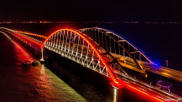 Завершилось строительство железнодорожной части Крымского моста Завершилось строительство железнодорожной части Крымского моста