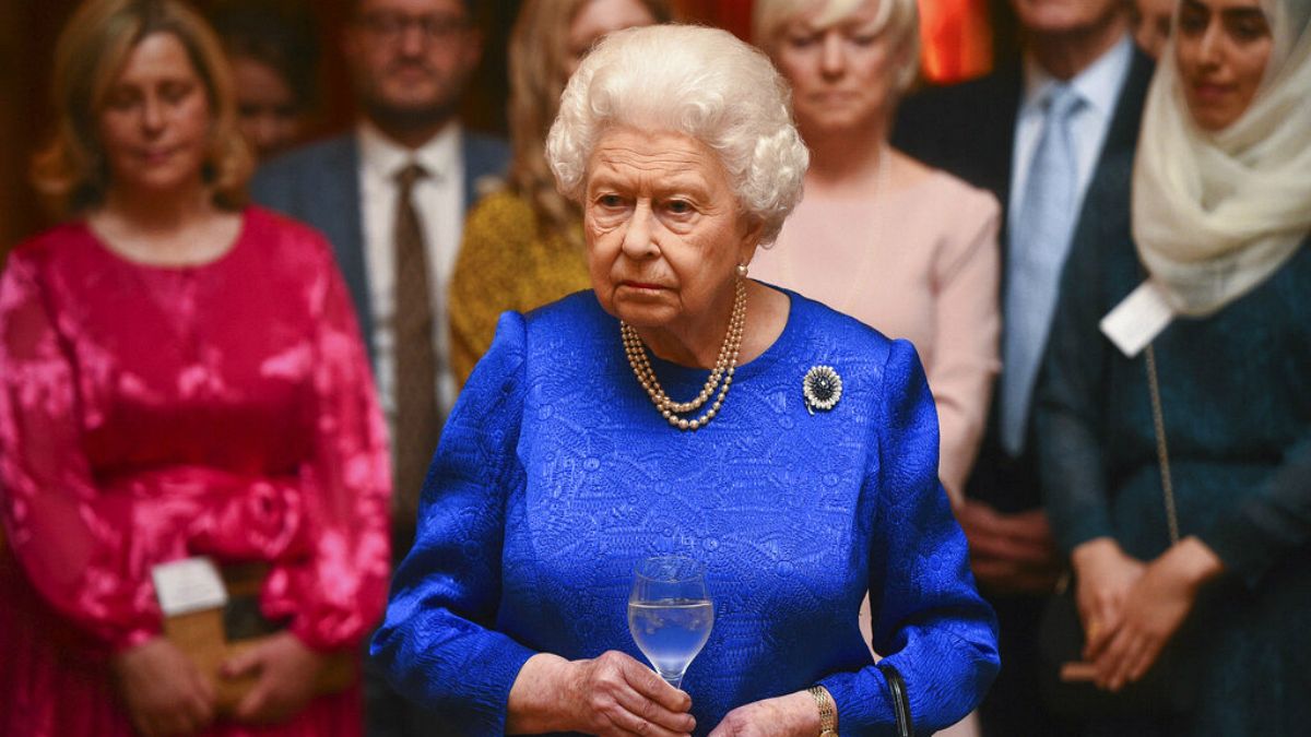 «سال سیاه» ملکه بریتانیا؛ از تصادف فیلیپ ۹۸ ساله تا رسوایی جنسی اندرو