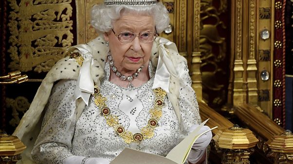 Brexit και δημόσιες δαπάνες στον «Λόγο της Βασίλισσας» Brexit και δημόσιες δαπάνες στον «Λόγο της Βασίλισσας»