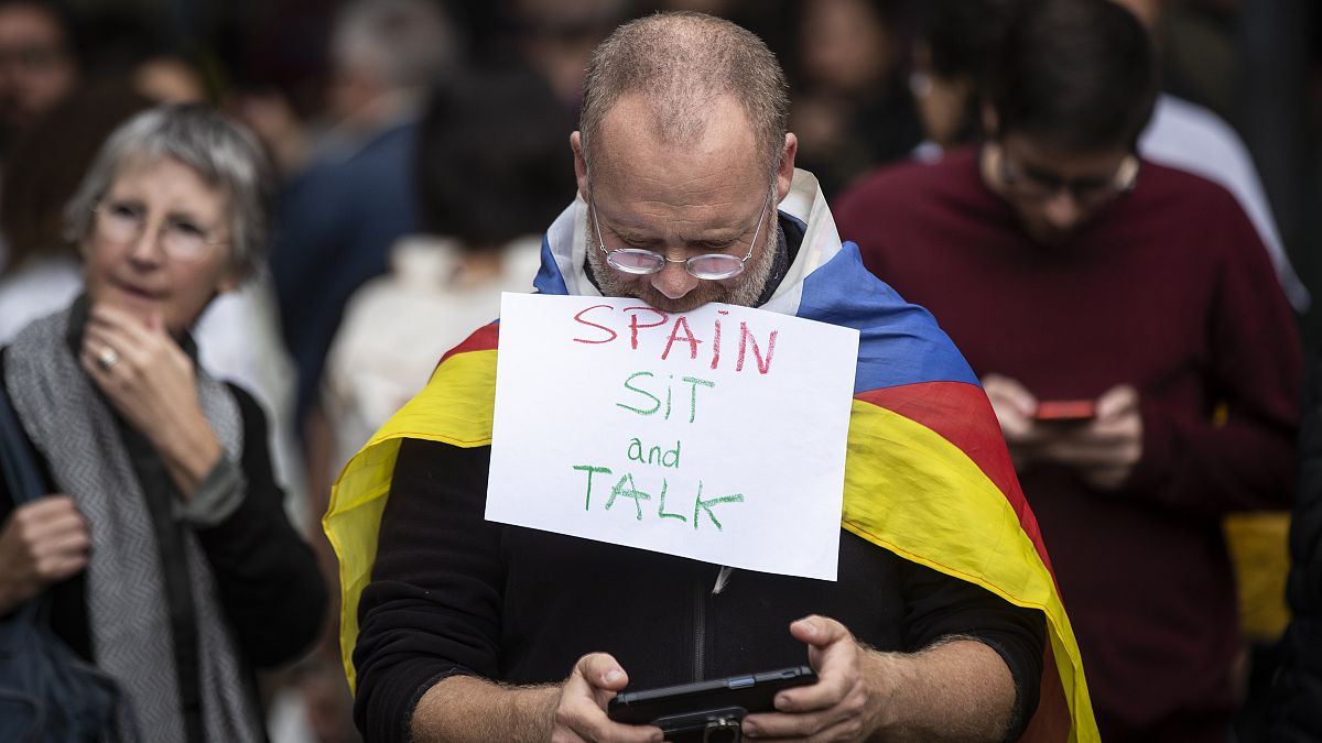 Europa reprende a España por el uso del catalán pero pasa por alto la política lingüística francesa