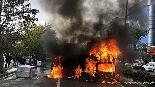 پارلمان اروپا با تصویب قطعنامه‌ای سرکوب خشونت‌بار معترضان در ایران را محکوم کرد
