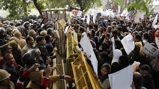 جانب من الاحتجاجات على قانون الجنسية الهندي الجديد في لكناو ، الهند ، الخميس 19 ديسمبر ، 2019.