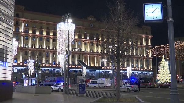 Schüsse in Moskau: 1 Toter FSB-Mann, 5 Verletzte - darunter 4 vom FSB Schüsse in Moskau: 1 Toter FSB-Mann, 5 Verletzte - darunter 4 vom FSB