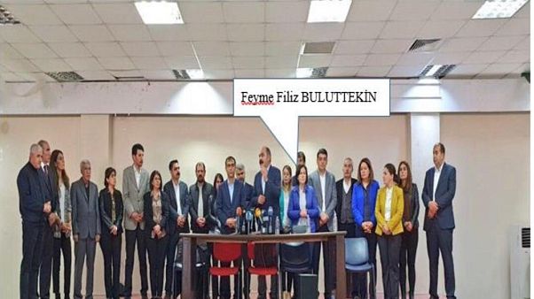 Diyarbakır'da terör soruşturması kapsamında gözaltına alınan Sur Belediye Başkanı Filiz Buluttekin Diyarbakır'da terör soruşturması kapsamında gözaltına alınan Sur Belediye Başkanı Filiz Buluttekin