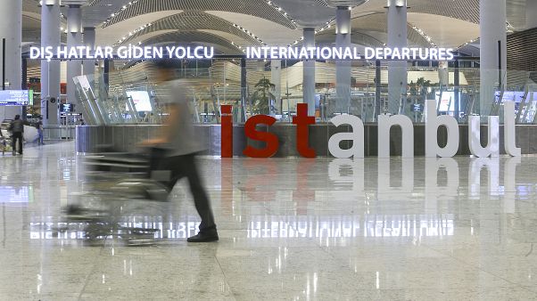 İ İ