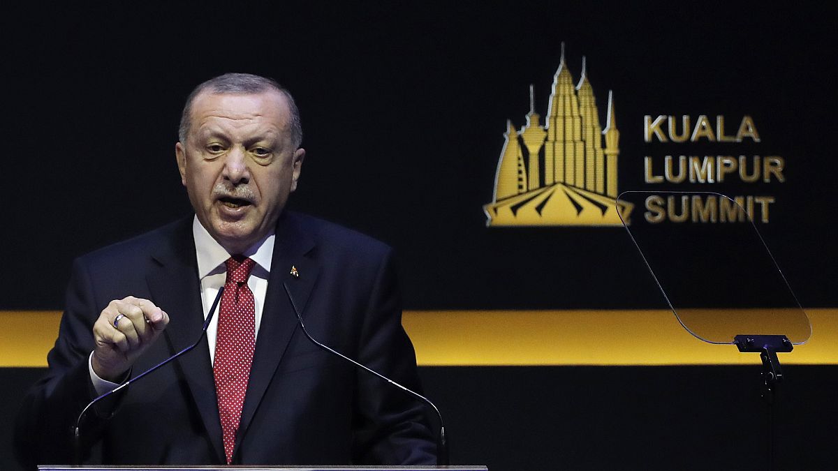الرئيس التركي رجب طيب إردوغان خلال حديثه في قمة كوالالمبور بماليزيا 2019/12/19