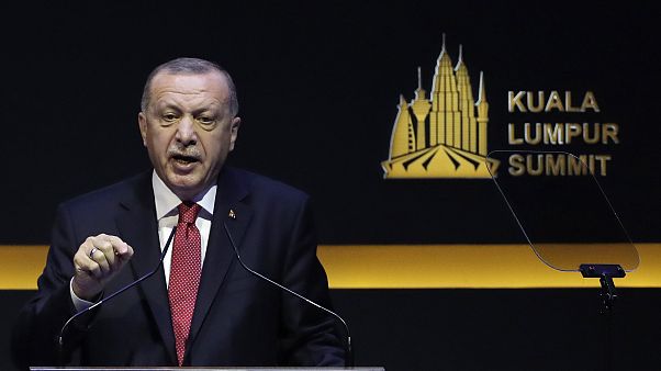 Ερντογάν: Δεν θα μείνουμε σιωπηλοί απέναντι στους Ρώσους μισθοφόρους στη Λιβύη Ερντογάν: Δεν θα μείνουμε σιωπηλοί απέναντι στους Ρώσους μισθοφόρους στη Λιβύη
