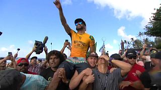 Italo Ferreira se sube a la cresta del surf mundial