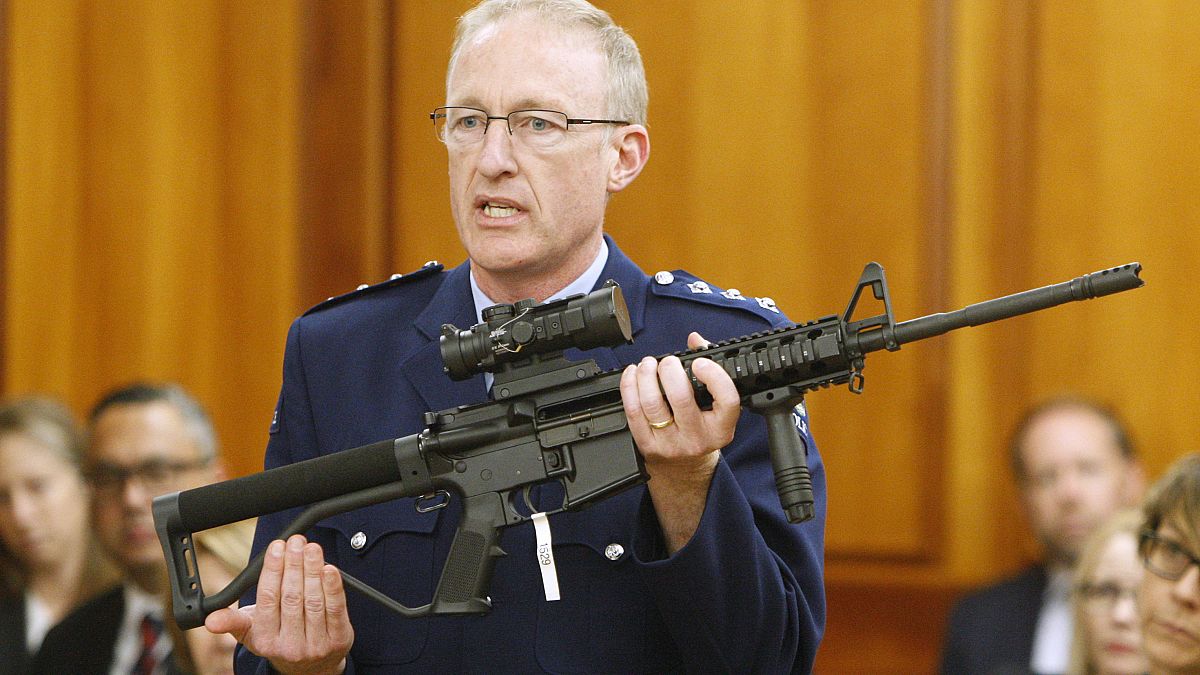Yeni Zelanda 50 bin silah teslim edildi