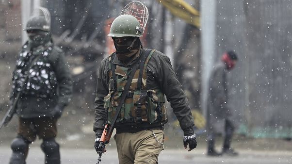 مقتل 24 شخصا منذ بدء الاحتجاجات ضد قانون الجنسية في الهند مقتل 24 شخصا منذ بدء الاحتجاجات ضد قانون الجنسية في الهند