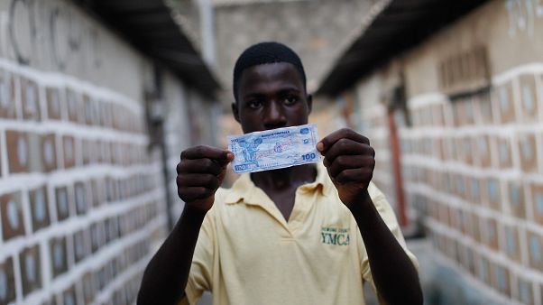 Afrika ülkeleri 74 yıllık Fransız sömürge parası CFA frangını bırakıyor Afrika ülkeleri 74 yıllık Fransız sömürge parası CFA frangını bırakıyor