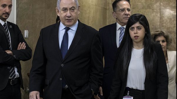 "Rocket" obriga Netanyahu a abandonar comício "Rocket" obriga Netanyahu a abandonar comício