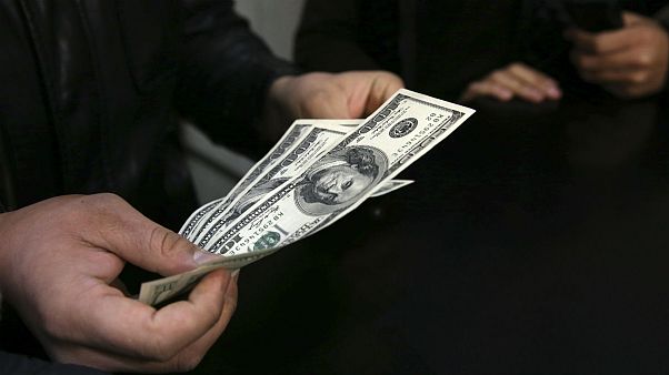 تغییر قیمت ۲۷۰ تومانی دلار در اولین روز زمستان تغییر قیمت ۲۷۰ تومانی دلار در اولین روز زمستان