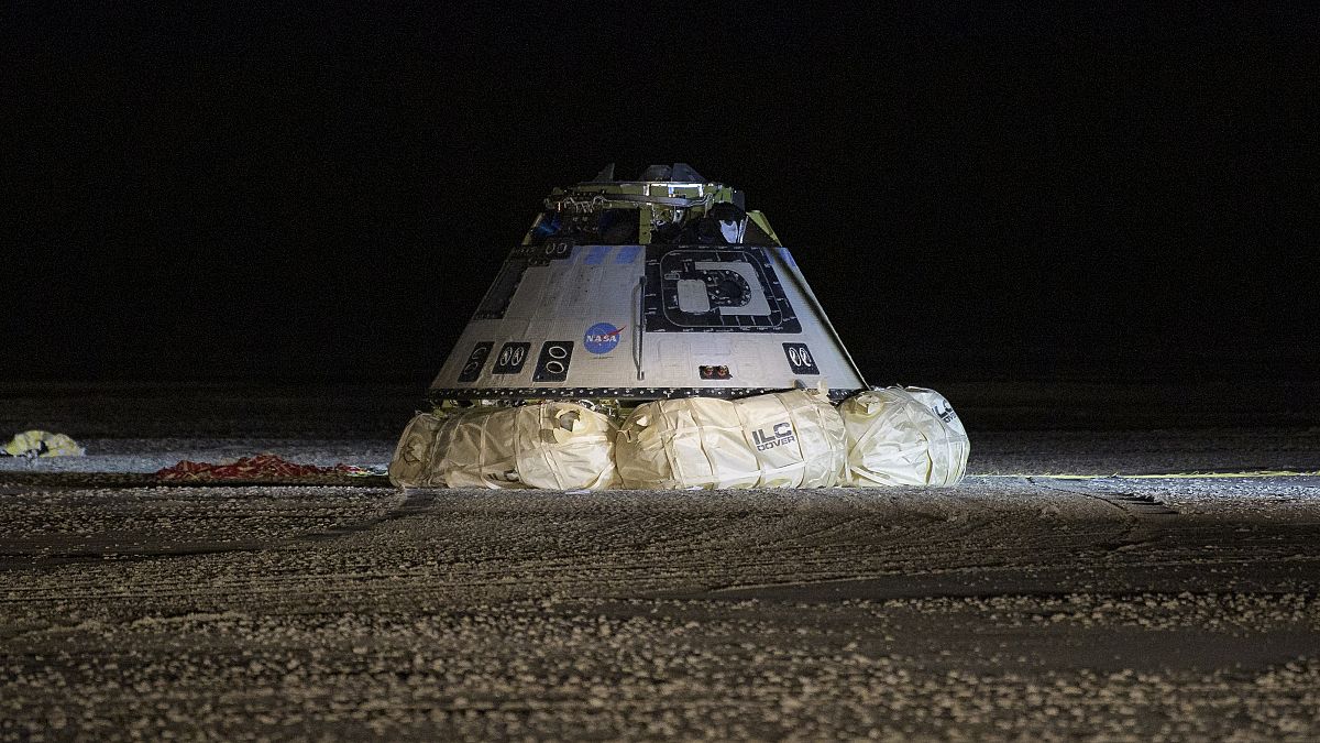 استارلاینر، محفظه فضایی بوئینگ پس از شکست در عملیات سالم به زمین بازگشت