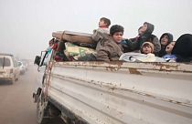Syrie : des dizaines de milliers de civils fuient Idleb 