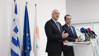 Ο υπουργός Εξωτερικών Νίκος Δένδιας (Α) και ο Κύπριος υπουργός Εξωτερικών, Νίκος Χριστοδουλίδης (Δ) κάνουν δηλώσεις στη Λάρνακα , Κύπρος, Κυριακή 22 Δεκεμβρίου 2019.
