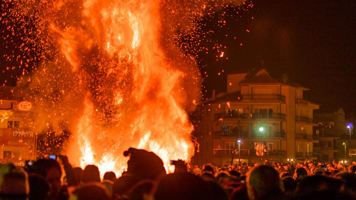Χριστούγεννα - Παραδόσεις: Οι φωτιές της Φλώρινας