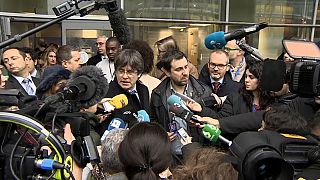 Piden suspender la inmunidad de Puigdemont y Comín.