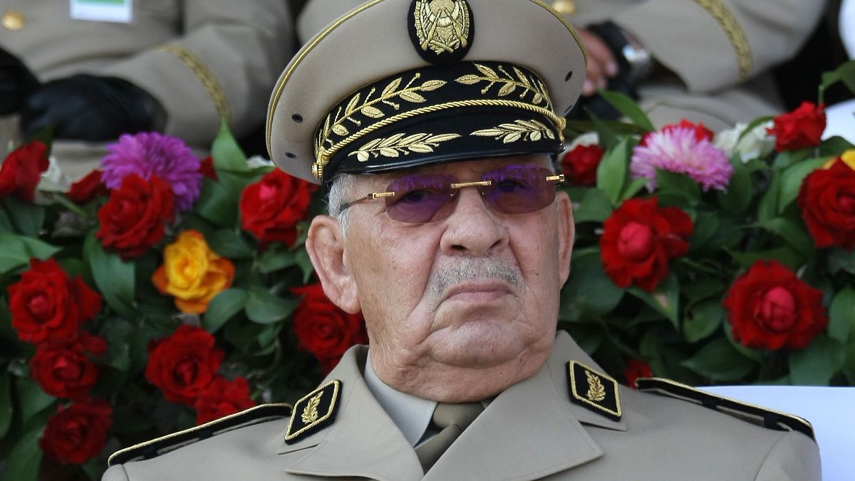 قائد الجيش الجزائري أحمد قايد صالح