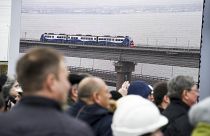 Moskova'nın ilhak ettiği Kırım'ı Rusya’ya bağlayan demiryolu köprüsü açıldı