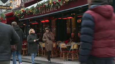 Turisti a Parigi: -30% a causa degli scioperi