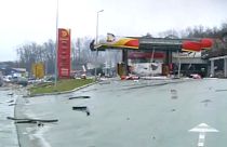 Felrobbant egy benzinkút Boszniában