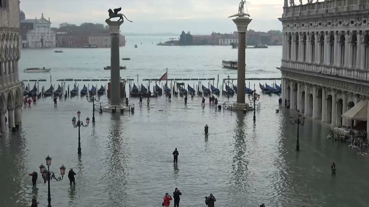 Hochwasser in Venedig - Milliardenprojekt "MO.S.E" in der Kritik