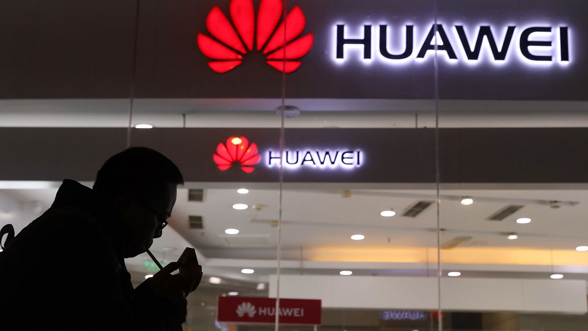  ABD'den İngiltere'ye Huawei uyarısı: İletişim ağını ülkenize sokmayın 