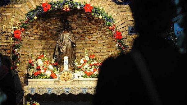Türkiye'de Ortodoks ve Katolikler Noel'i ne zaman ve nasıl kutluyor? Türkiye'de Ortodoks ve Katolikler Noel'i ne zaman ve nasıl kutluyor?