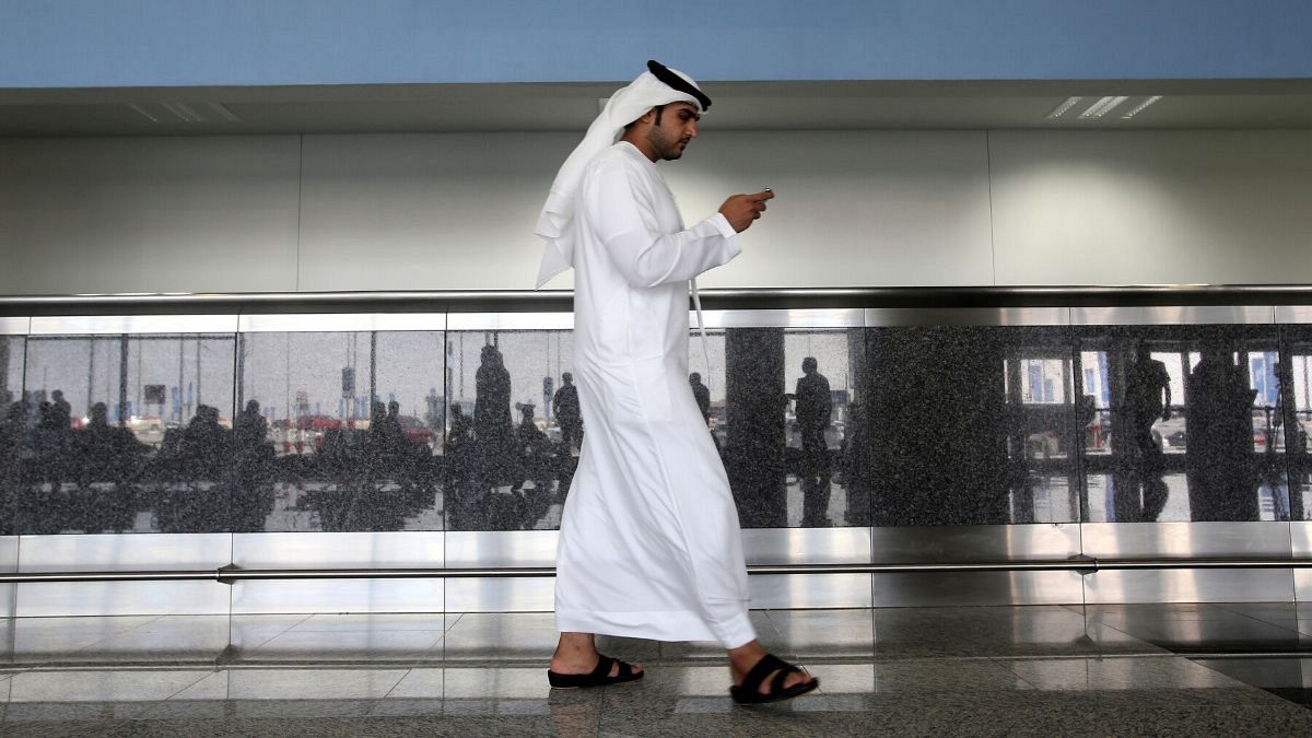 اپل و گوگل اپلیکیشن پیام‌رسان اماراتی را به ظن جاسوسی از کاربران حذف کردند