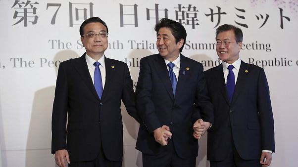 Çin-Japonya-Güney Kore, ABD ve K. Kore arasındaki diyaloğun geliştirilmesi için çalışacak Çin-Japonya-Güney Kore, ABD ve K. Kore arasındaki diyaloğun geliştirilmesi için çalışacak