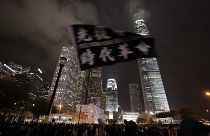 Χριστουγενννιάτικα κάλαντα με συγκρούσεις στο Χονγκ Κογνκ