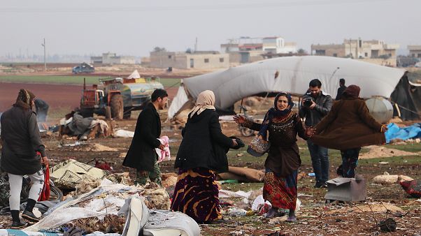 Rusya'nın, İdlib'deki sivil yerleşimlere düzenlediği hava saldırıları sonucunda çoğu çocuk, 8 sivil hayatını kaybetti Rusya'nın, İdlib'deki sivil yerleşimlere düzenlediği hava saldırıları sonucunda çoğu çocuk, 8 sivil hayatını kaybetti